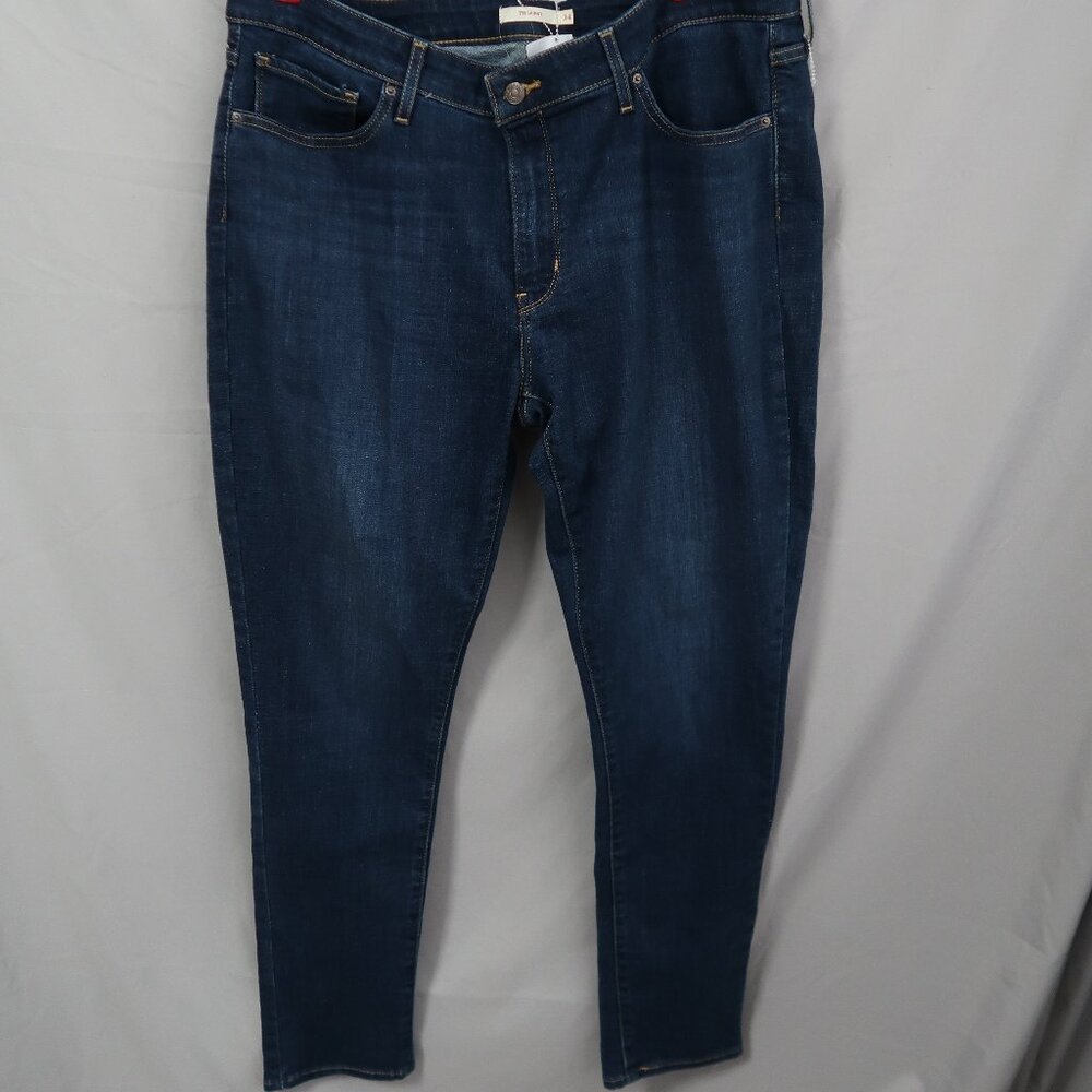 711 Skinny Levis Jeans